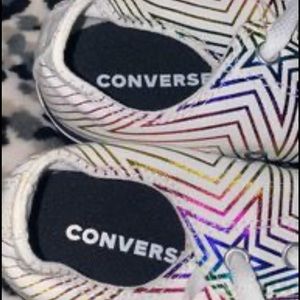 Womens converse size 6 perfect condition only worn twice.